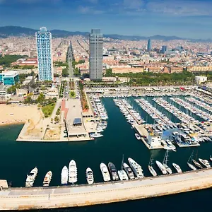Botel Swan, Barcelona